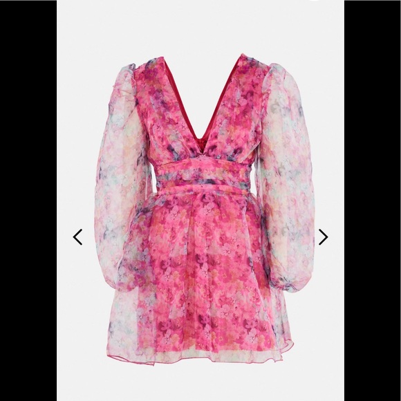 Missguided Dresses & Skirts - Plus Size Puff Sleeve Mini Floral Dress NWT